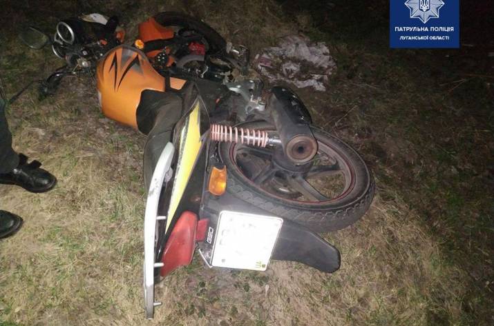 Вчера, 19 марта, около 01:30 в больнице г. Рубежное патрульные заметили мужчину со сломанной рукой и многочисленными ссадинами. 