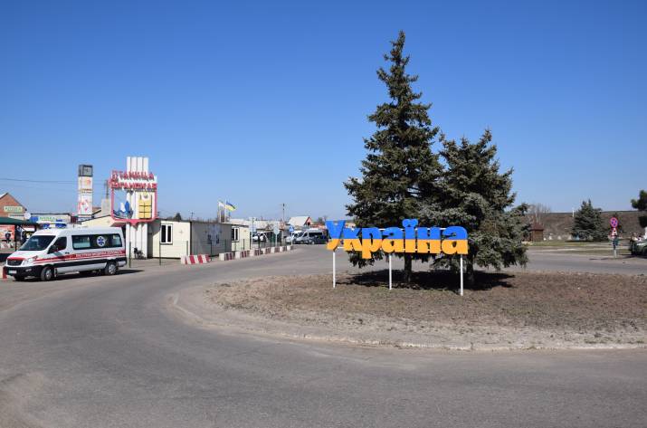 Все КПВВ на Донбассе функционируют по весеннему графику в режиме временного ограничения пересечения линии разграничения.