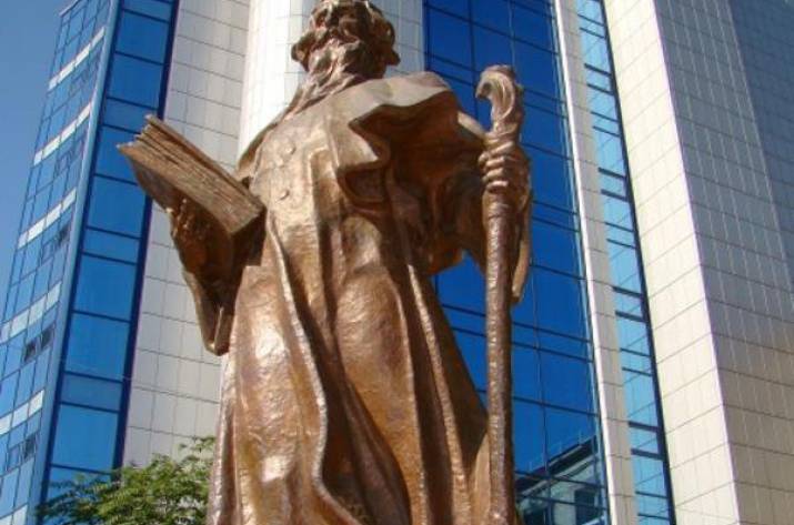 Сегодня, 27 марта, Восточноукраинский национальный университет имени Владимира Даля отмечает 100-летний юбилей.