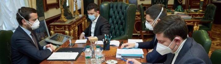 Хоть наша врачебная партия и небольшая, но это большой опыт и важные коммуникации накануне...