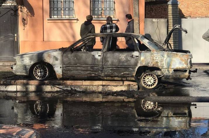 Сегодня, 8 апреля, в Старобельске на ходу загорелся легковой автомобиль