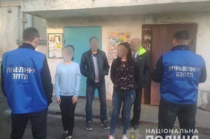 Жительница Лисичанска может сесть в тюрьму за сводничество несовершеннолетней 