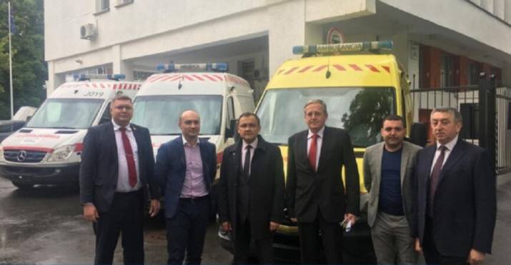 Украина получила от Словацкой Республики гуманитарную помощь. Три автомобиля «скорой помощи» отправятся в Луганскую область.