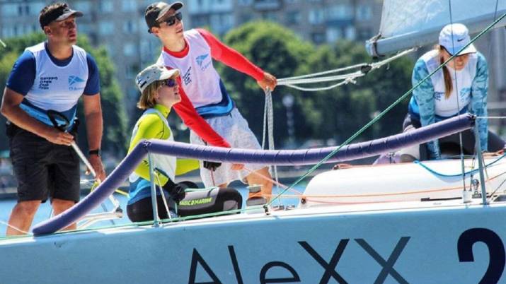 X-line команда из Днепра фрегата