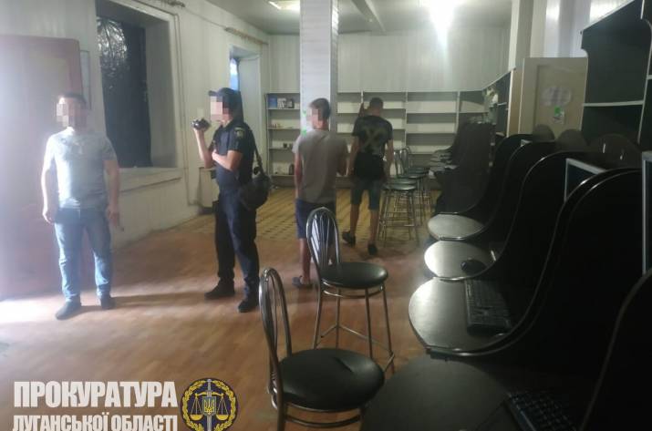 В Старобельске задокументирована и прекращена незаконная деятельность игорного заведения.