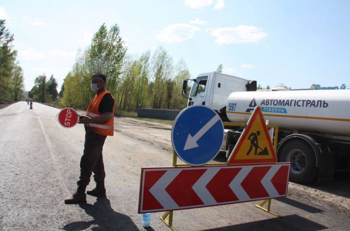 Вчера, 23 июня, на дороге, соединяющей Северодонецк и Новоайдар, произошла авария. Погибла женщина-водитель.