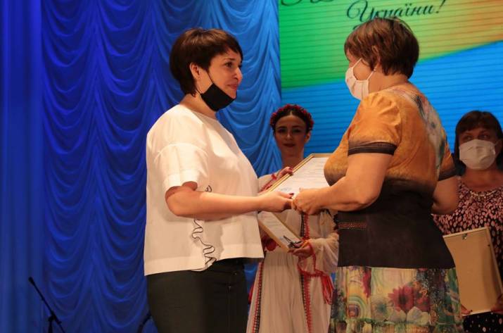 Сегодня, 24 июня, в Северодонецке состоялось вручение переселенцам ордеров и ключей от квартир.