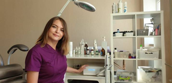 Переселенка из Луганска открыла единственный в Северодонецке кабинет подологии (ухода за стопами) и эстетики.