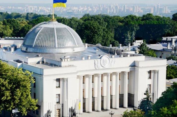 Верховная Рада поддержала проект постановления № 3650 о ликвидации 490 существующих районов и создании вместо них 136 новых.