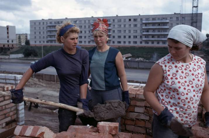 Это бесправие наглядно видно по самому советскому языку, отдельные слова и фразы из которого дошли до наших дней. Немецкий философ Людвиг Витгенштейн прославился своей фразой 