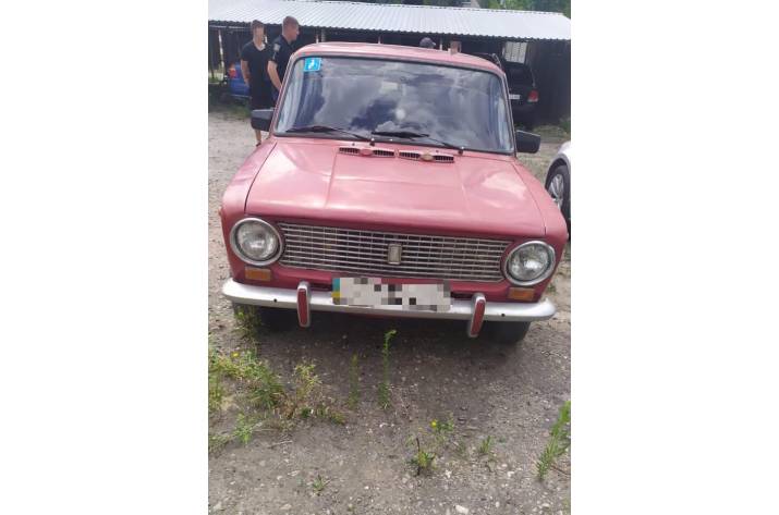 10 августа в Белокуракинский отдел полиции поступило сообщение местного жителя о том, что неизвестный завладел его автомобилем марки «ВАЗ».