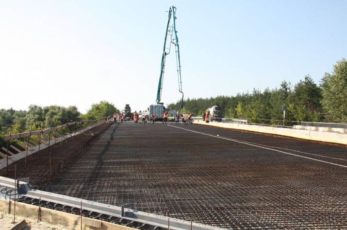 На Луганщине завершают восстановление автодороги «Станица Луганская – Северодонецк», который является одним из главных нынешних объектов Национального проекта «Большая стройка».