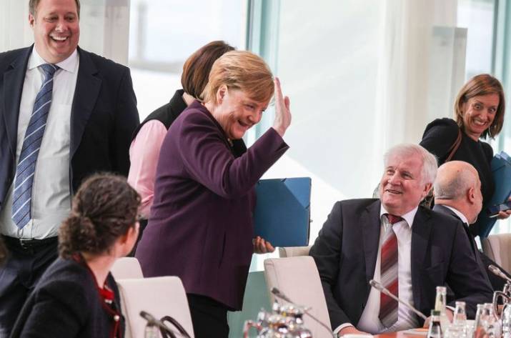 COVID-19 та дипломатичний протокол: що спільного?