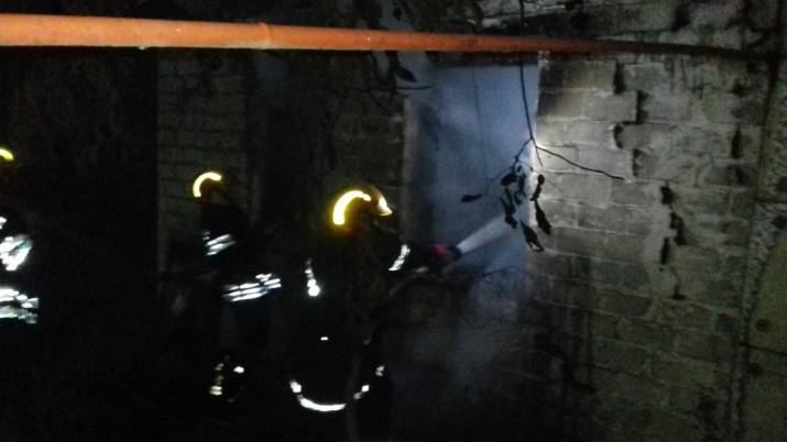 Сегодня, 25 августа, в 3:54 в Службу спасения поступило сообщение о пожаре по ул. Достоевского в Лисичанске.