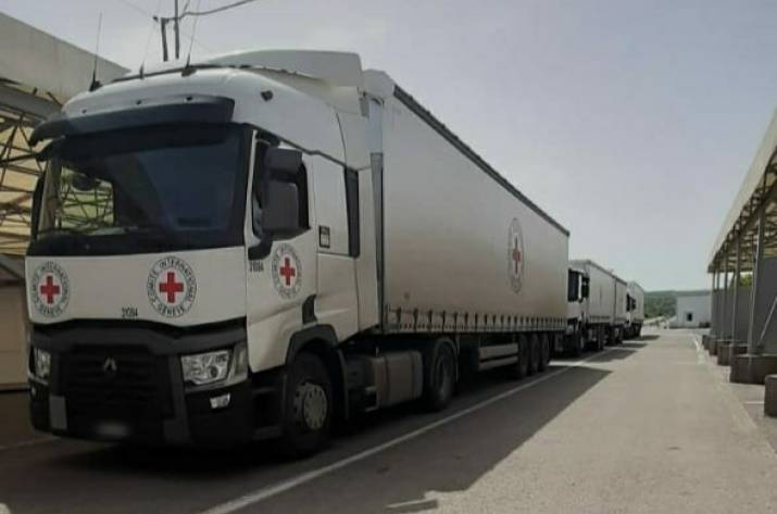 Вчера, 10 сентября, международные организации отправили через КПВВ Донбасса гуманитарную помощь на оккупированные территории.