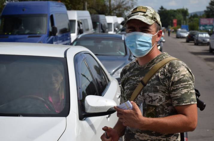 В Украине не продлили запрет на въезд иностранцев в страну.