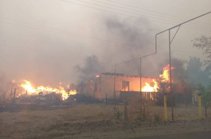 Пожары в Луганской области: последняя информация и видео