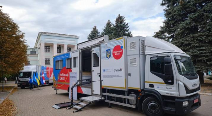 Жители Луганщины смогут воспользоваться услугами мобильных ЦНАПов