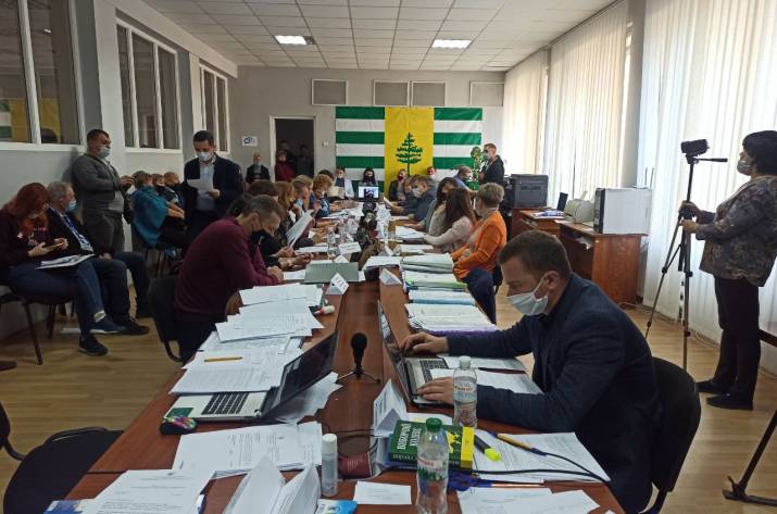 В Рубежном зарегистрировали кандидатов в депутаты и на должность городского головы