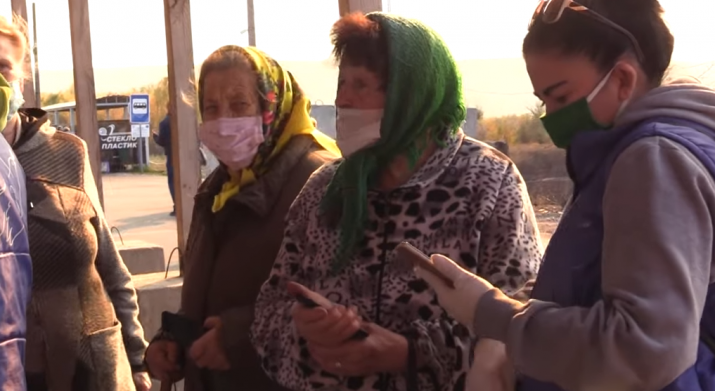 Как после пожара работает КПВВ Станица Луганская (видео)