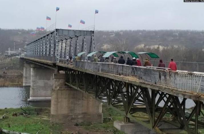 В Луганске изменили правила пересечения пункта пропуска