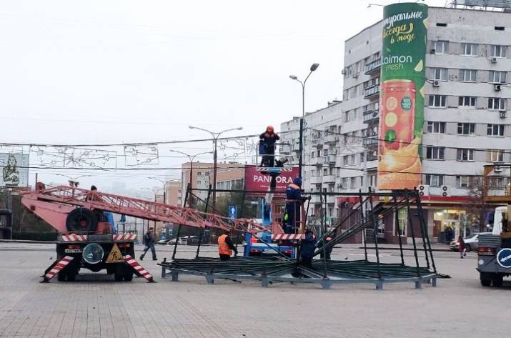 В Донецке собираются устроить массовые гуляния на Новый год