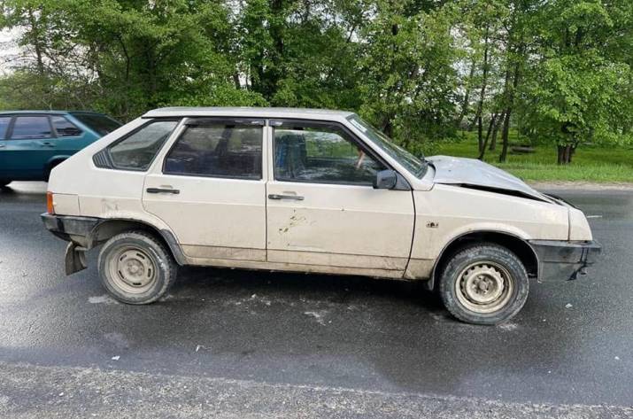 На Луганщине автомобиль сбил корову 