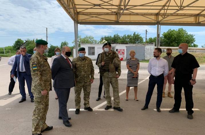 На КПВВ готовы вакцинировать жителей ОРДЛО