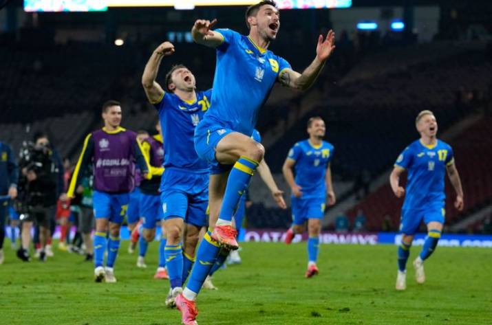 Сборная объединила Украину, а Россия злится? 