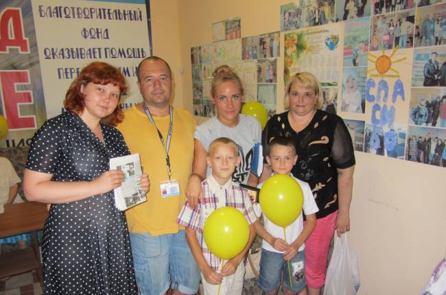 Рубежное волонтеры из Харькова