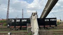 Харківський стріт-арт художник Гамлет Зінківський розмалював вагон на зруйнованій залізничній станції в Лимані