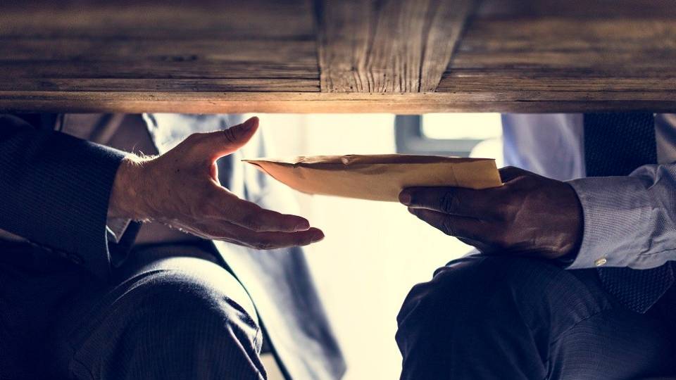 корупція документи руки бізнес