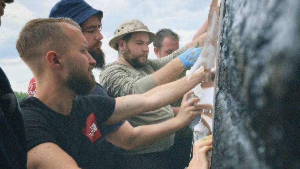 У Києві з'явився новий мурал про загиблих воїнів “Азову”