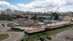 На Оболоні в Києві ремонтують дорогу