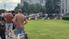 Аншлаг у ЦНАПах Києва: люди стають у чергу одразу після комендантської