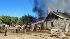 пожежа в Луганську, дим, горить будинок