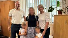 Діти — вдома: з окупованих територій повернули 12 українців