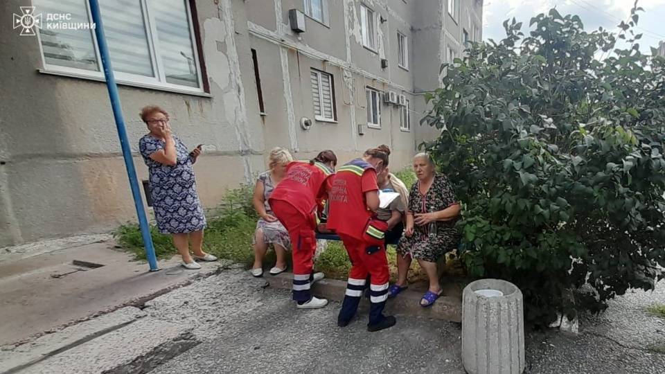 пожежа київ медики