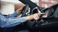 салон автомобіля кермо