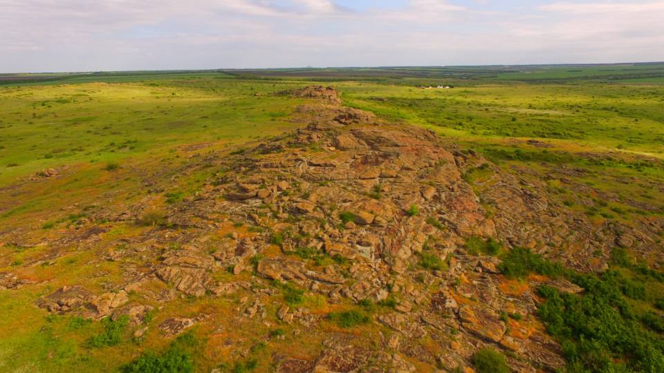 Неймовірні пейзажі природнього заповідника «Кам'яні могили», що на Донеччині
