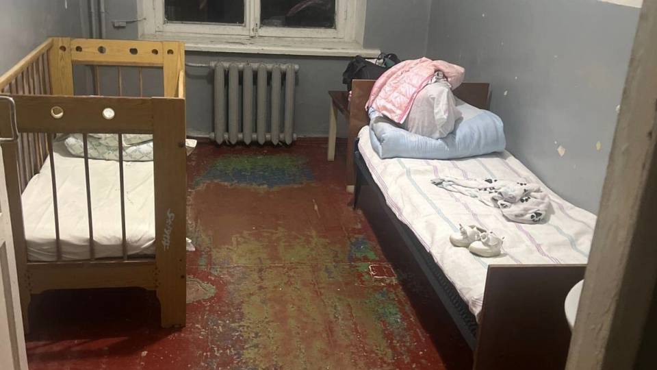 дитяча лікарня алчевськ ліжко