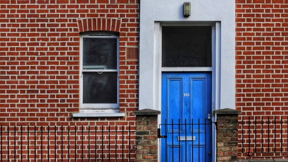 двері дім оселя будинок приміщення вікно "націоналізація майна" помешкання