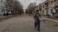 Курахове, цивільний війна фронт прифронтове місто евакуація