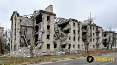 Знищений внаслідок бойових дій будинок по пр-кту Хіміків 4 в окупованому Сіверськодонецьку