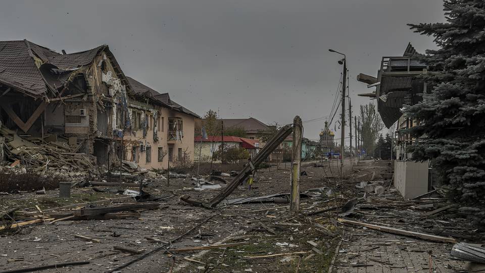 Курахове війна донбас руйнування обстріл