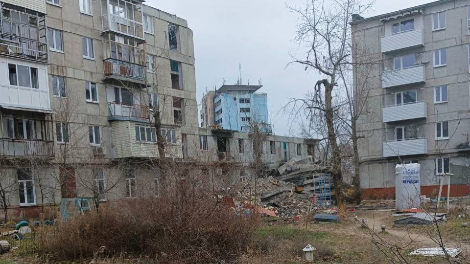 Багатоповерховий будинок на вул. Донецькій, 60 в окупованому Сіверськодонецьку