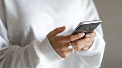 телефон людина смартфон руки