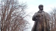 пам'ятник шевченку в луганську шевченко луганськ