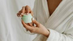 косметика для тіла та обличча