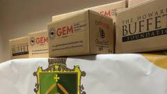 гуманітарна допомога, матраци, ковдри